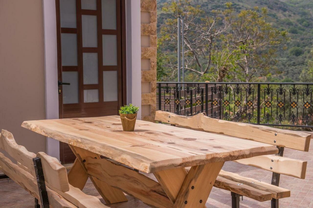 Marika Traditional Home Élos エクステリア 写真