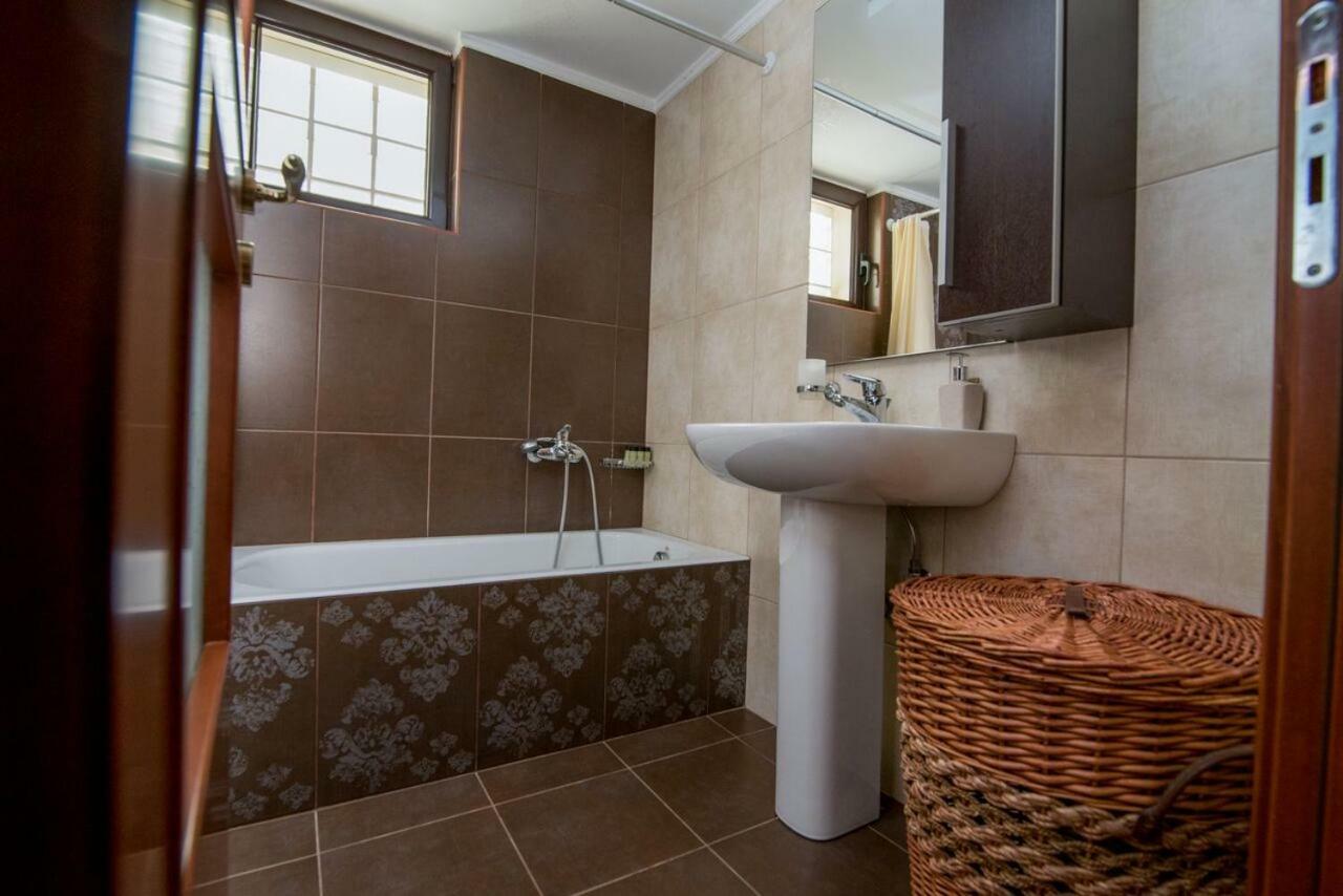 Marika Traditional Home Élos エクステリア 写真